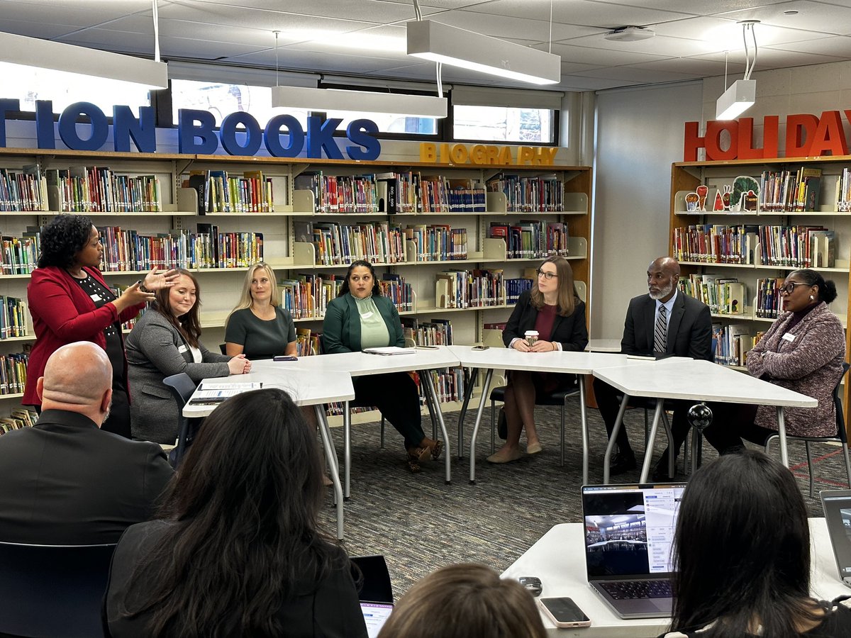 ChrisR_RCSD's tweet photo. Delaware was selected as 1 of 5 states to receive the States Leading Recovery Grant by @Accelerate_US. @LewisBeeNews, we're making the most of this w/@ReadingAssistDE, who provides high-dosage tutoring to accelerate learning for our students! #Beelingual #Beelieve #BeeLiteracy https://t.co/R4Ax6QVIhP