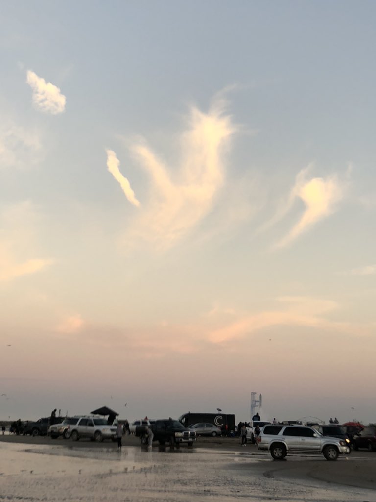 CtikDe's tweet photo. #SpaceX https://t.co/O7JLf9lBcm