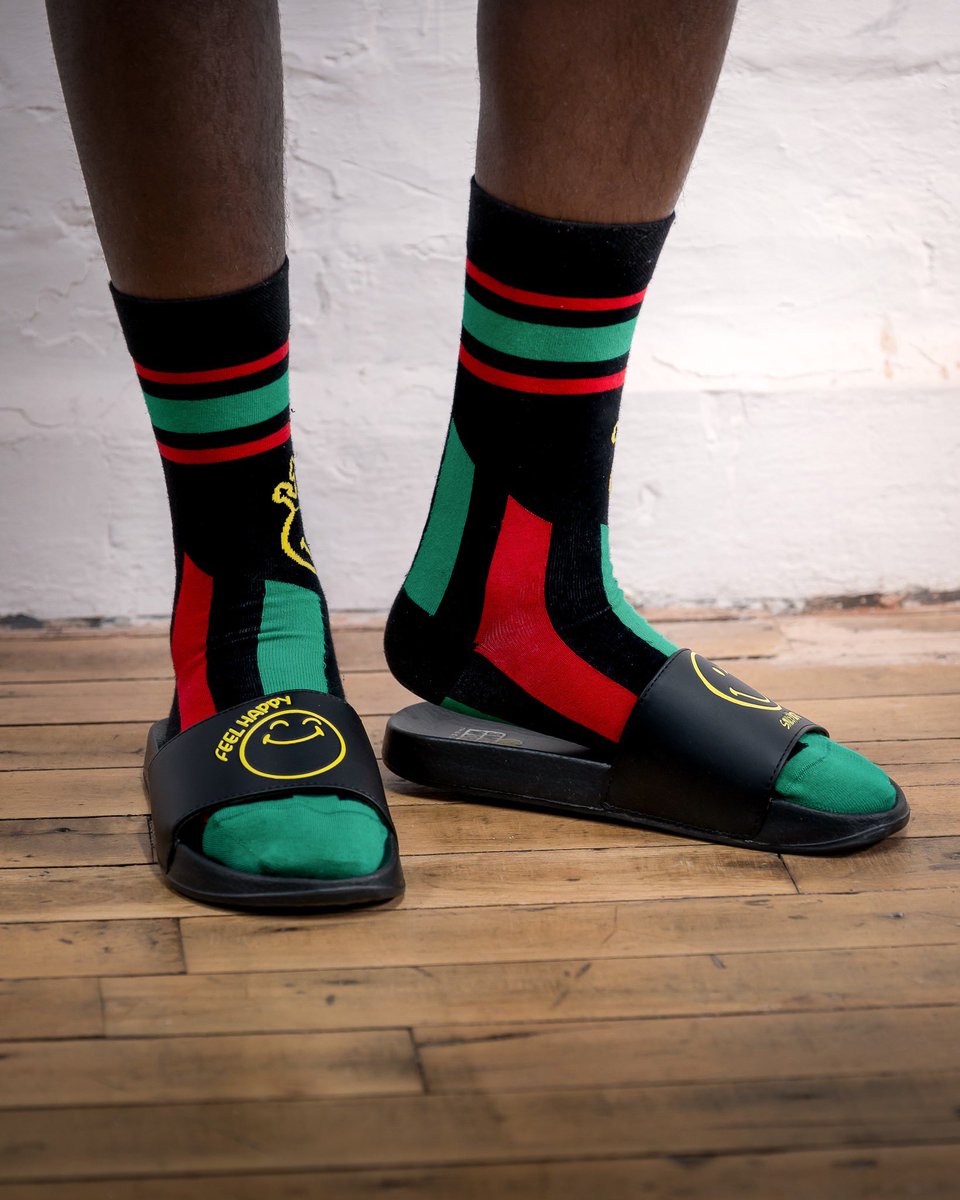 Afropop Socks X <a href="/smileyworld/">SmileyWorld</a> collection is a fun, simple, and contemporary homage to African culture, which features subtle references to African patterns.

The perfect fusion of cultural influence and modern fashion right at your feet.

#smileyworld #fashion