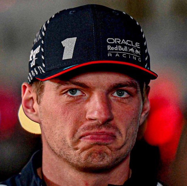 lladergasmo's tweet image. Finde de Verstappen:
-Critica el circuito
-Critica a Toto
-Critica el vale regalo de 200$ a los aficionados del viernes
-Insulta a Ocon

🐐