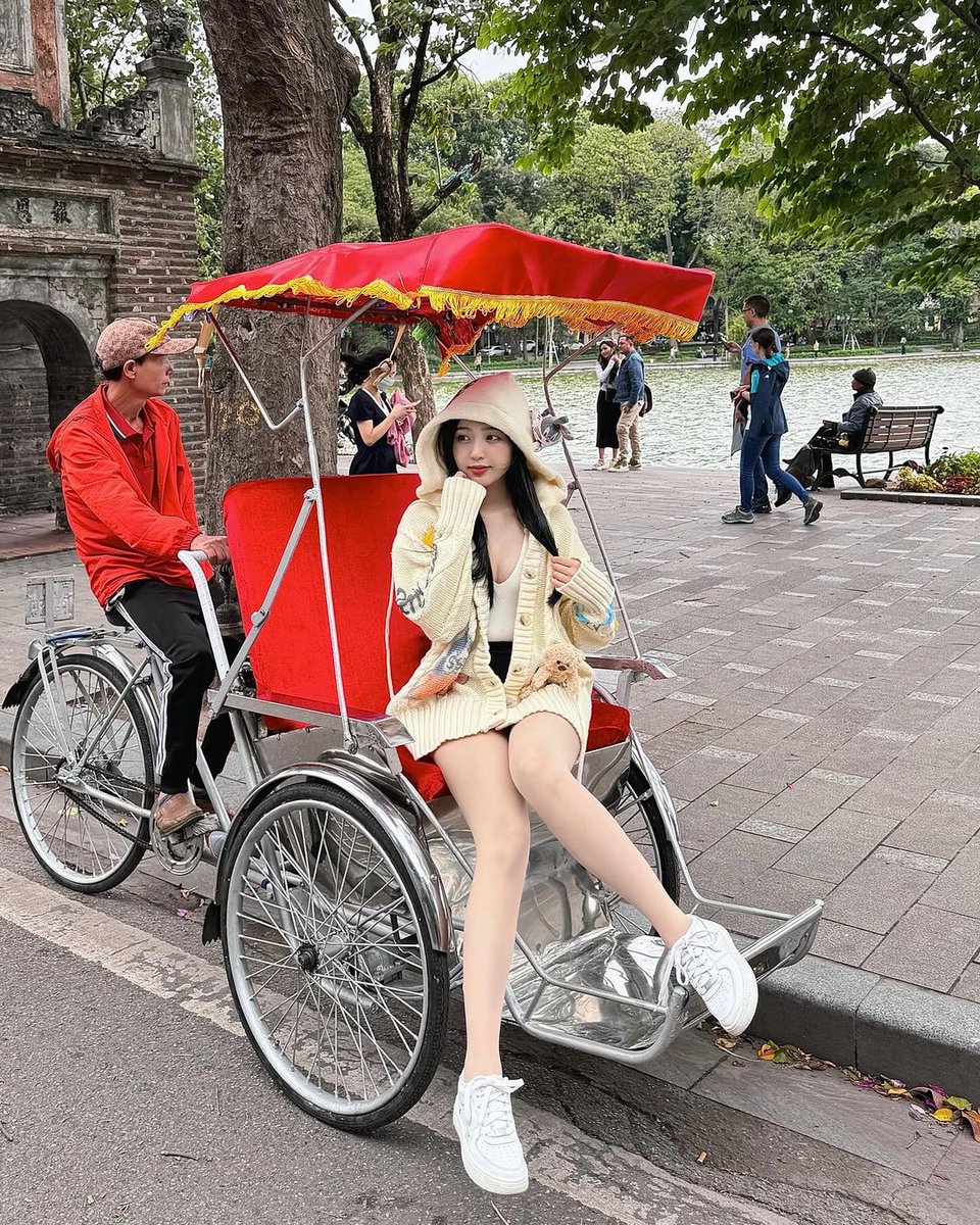 phuonganhmodel's tweet photo. Noel sắp tới rồi, điều ước của các bạn sẽ là gì https://t.co/xoXW8i7cLk