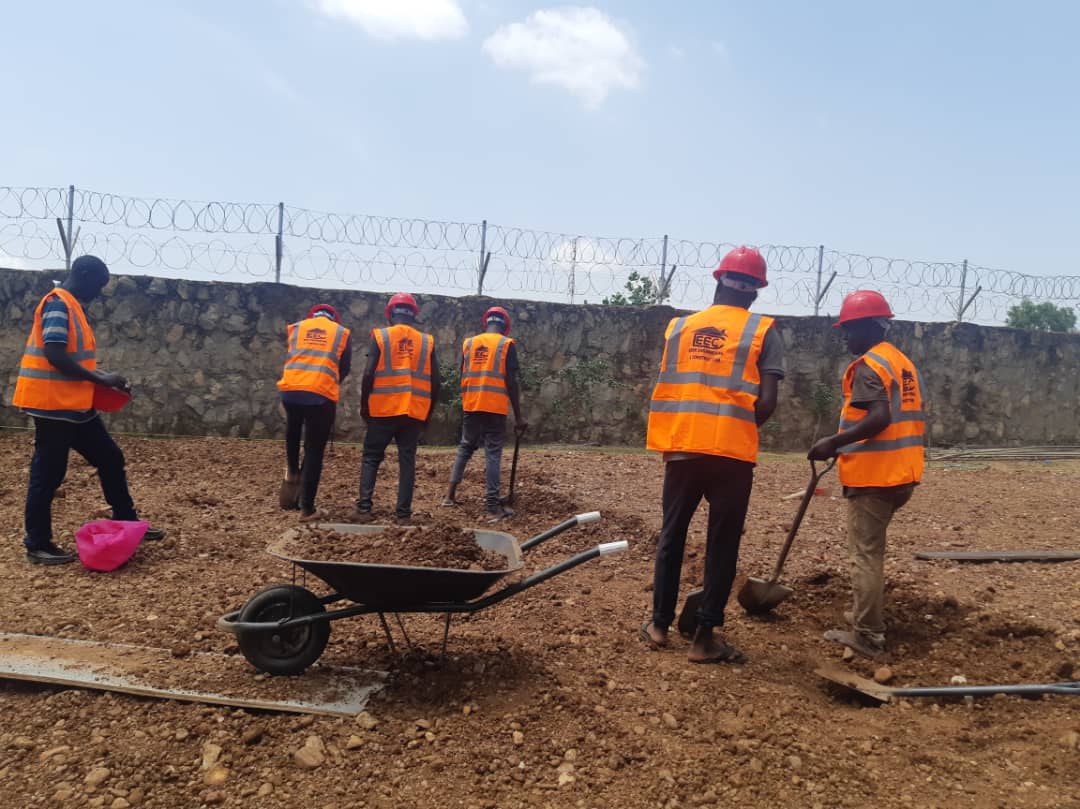 EngineeringEden's tweet photo. Prefabs for offices and accomodations for your remote sites is available in #Juba #SouthSudan  call/WhatsApp
+211926083688/+211926406644 https://t.co/B6kJyn8e7Q
