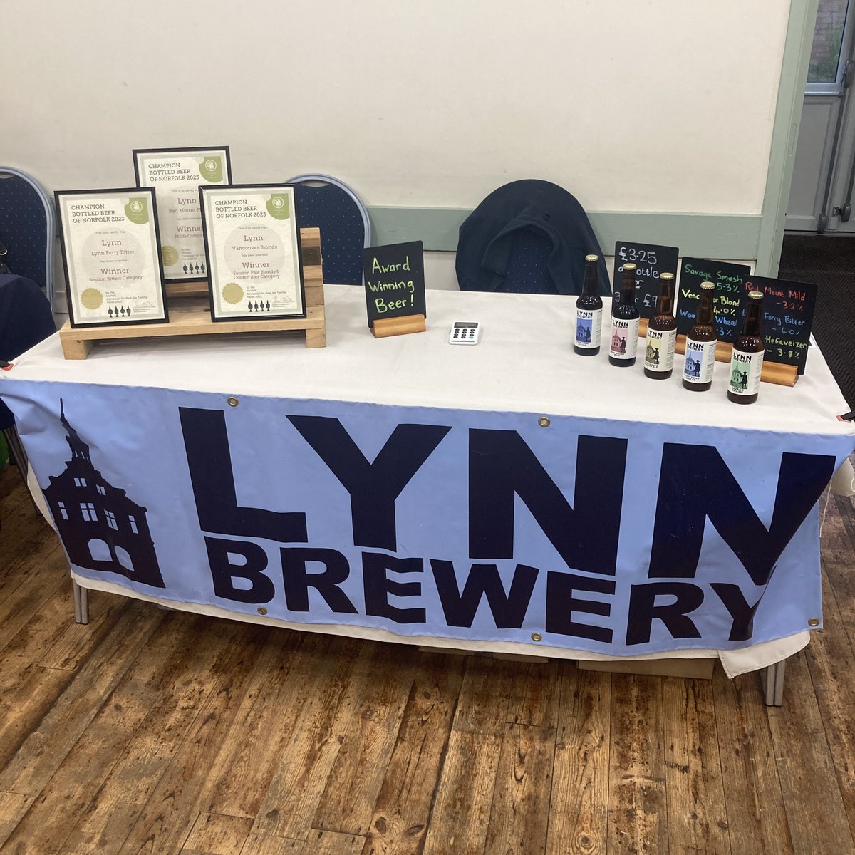 All set up at North Wootton Village Hall, ready for the market. We’re inside the hall today, out of the rain! Come and find us and try some of our award winning beer! @northwoottonvh @DiscKingsLynn @LoveWestNorfolk
