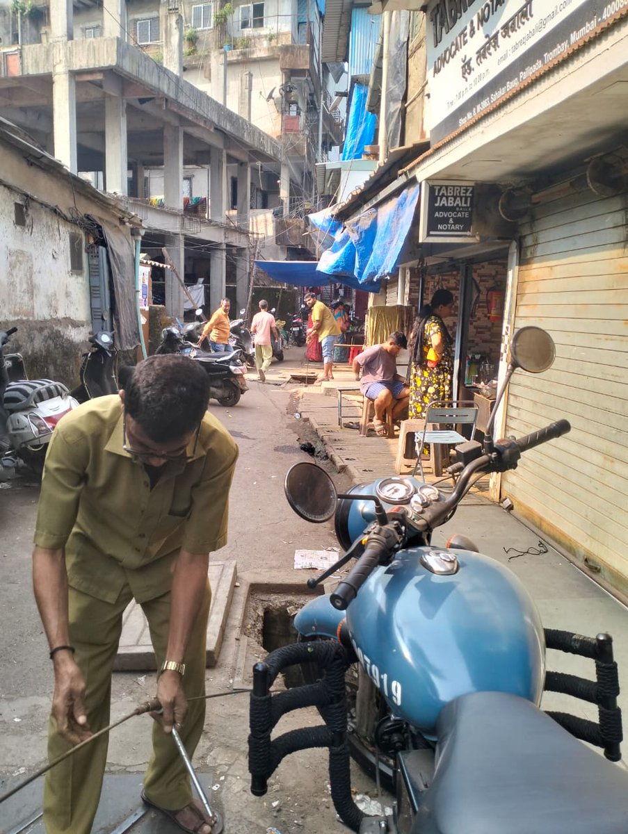 980Sahir's tweet photo. Trombay paily pada mein tabrez jabali ke office ke paas ki galli mein sewer line blockage thi to meri complain per use saaf kar diya gaya hai.

Ahmad Sahir Chougule from Congress Party. https://t.co/18ZQJaZycA