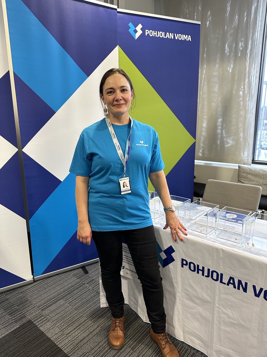 Nuorten #ilmastohuippari tänään Helsingin Messukeskuksessa, agendalla todella suuria kysymyksiä. Miten ratkaistaan #ilmastonmuutos ja #luontokato? Olemme mukana tukemassa tilaisuutta, <a href="/KPermanto/">Katja Permanto</a> valmiina keskusteluihin ständillä. #pohjolanvoima