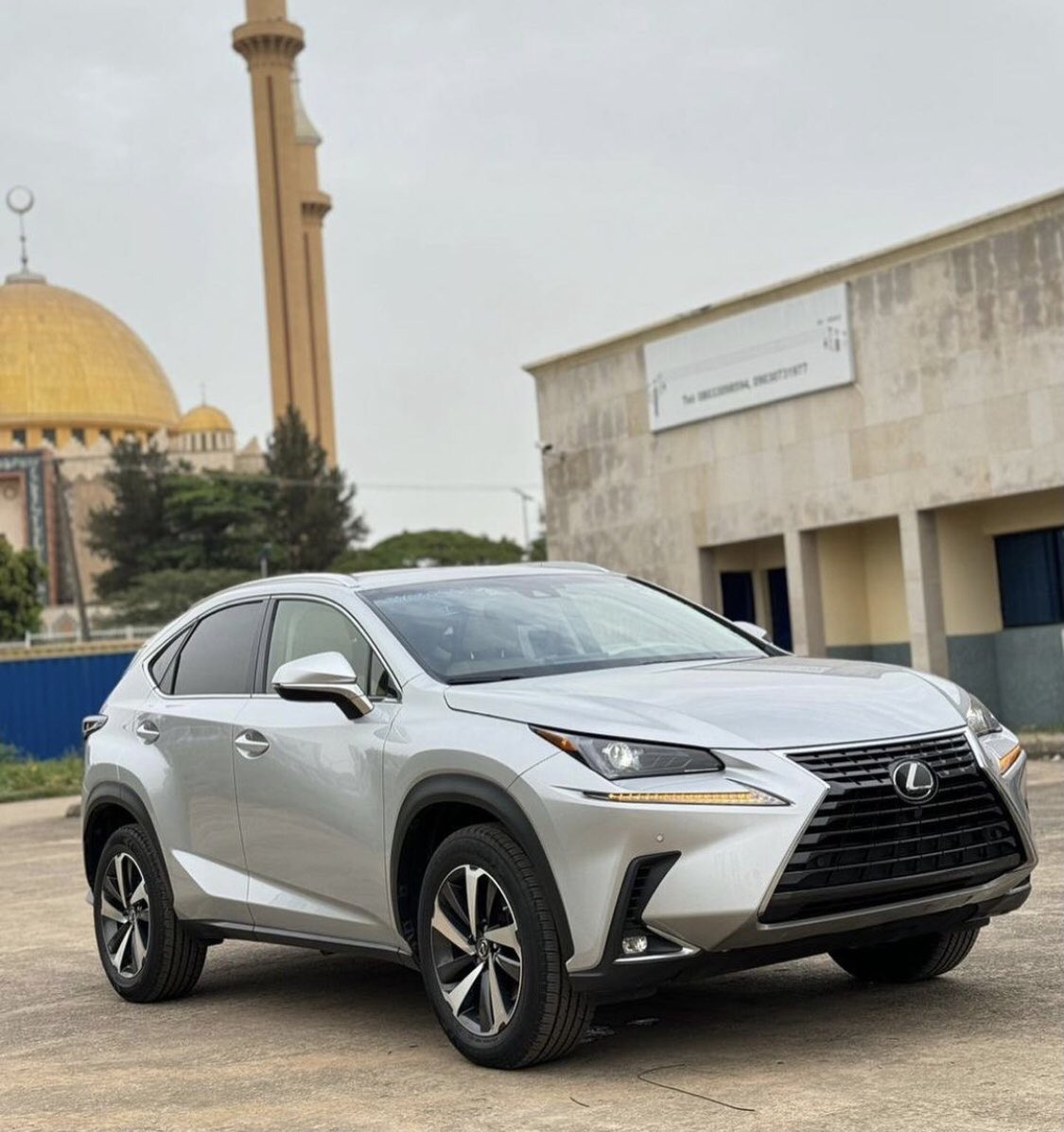 Automall_ng's tweet photo. Foreign used Lexus NX300T 2018 model
Price:23m
Duty: paid
Location: Abuja
#Acesbank #Oladips #asamuslim #ganduje
@__yellows @HMujeili @___Bils @Mvnaaa___ @miss_ayshatou @alamin_ghost @Waspapping_ @the_scholar1 @_hafsat_paki @Kha_dee_ja_tou @abujarides @aisha_yaGuda Retweet 🙏 https://t.co/y9jnCQH4as