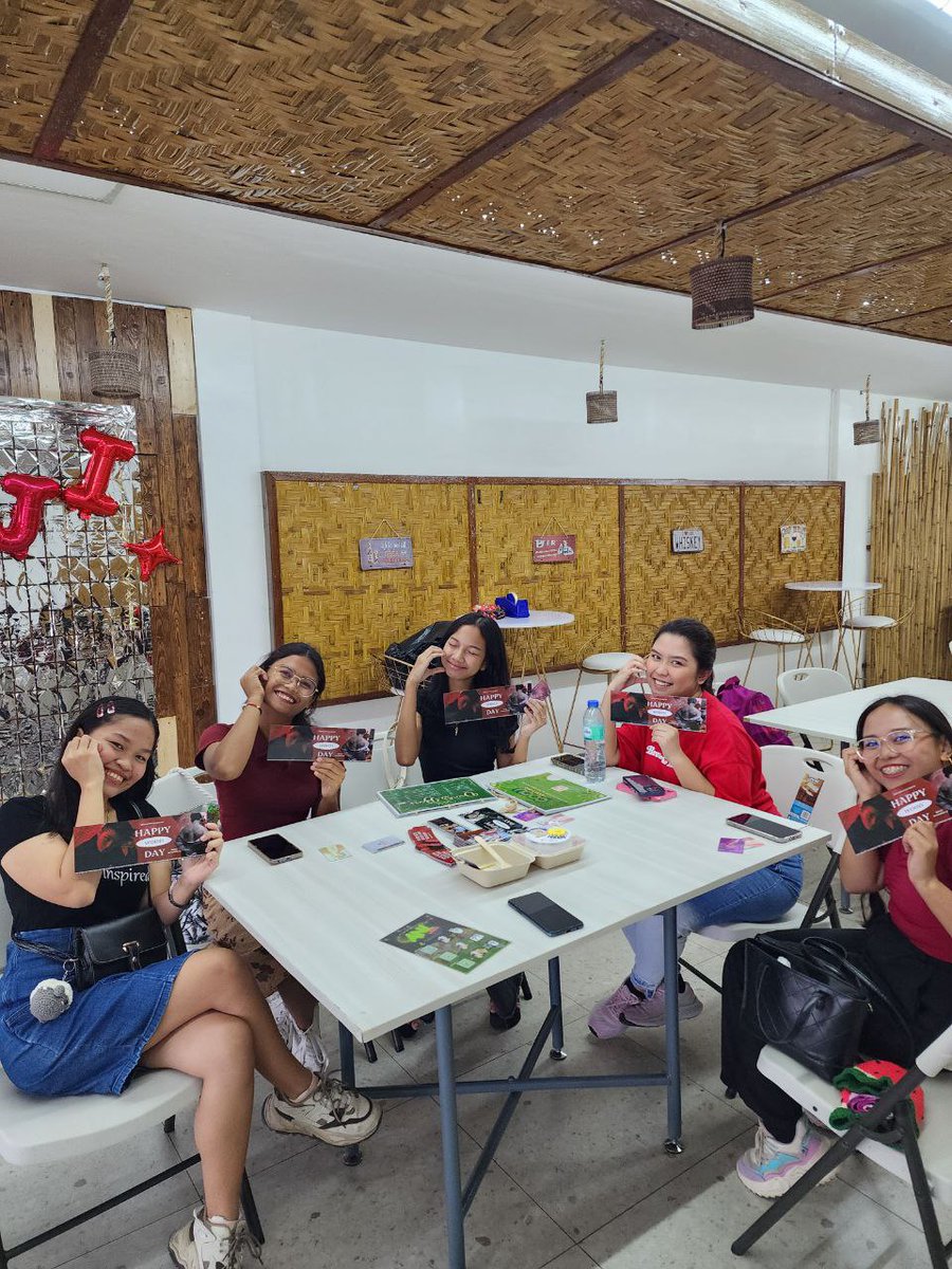 complexents's tweet photo. Carats Right Here celebrating Minghao and Woozi's birthday at COCU Sports Bar ❤️✨️

For cupsleeve events, message or call us at 09216077187 🧡

#SEVENTEEN #THE8 #Woozi #seventeencse https://t.co/5pdnpniSJ4