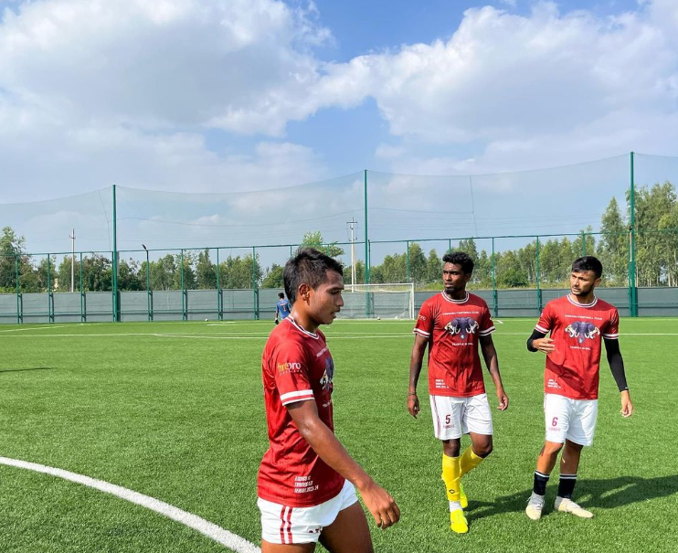 KodaguFC's tweet photo. Between dream and success, there’s a lot of blood, sweat, and tears.

#hustleison #kodagufc #bdfa #ksfa https://t.co/XfUuqtLMLD