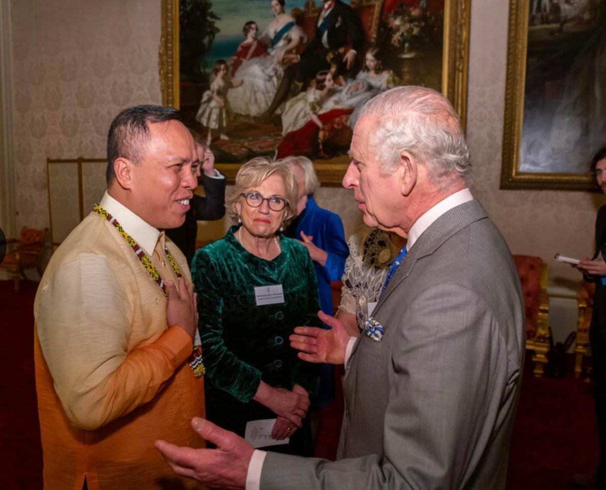 It was an honour to be in the ‘small group’ to personally greet @RoyalFamily HRH King Charles in his 75th birthday and celebrate the contribution of nurses & midwives across the U.K. Humbled to represent 🇵🇭 @PNA_UKnurses @FSNA_UK @filipinonurseuk Forever grateful for the support…