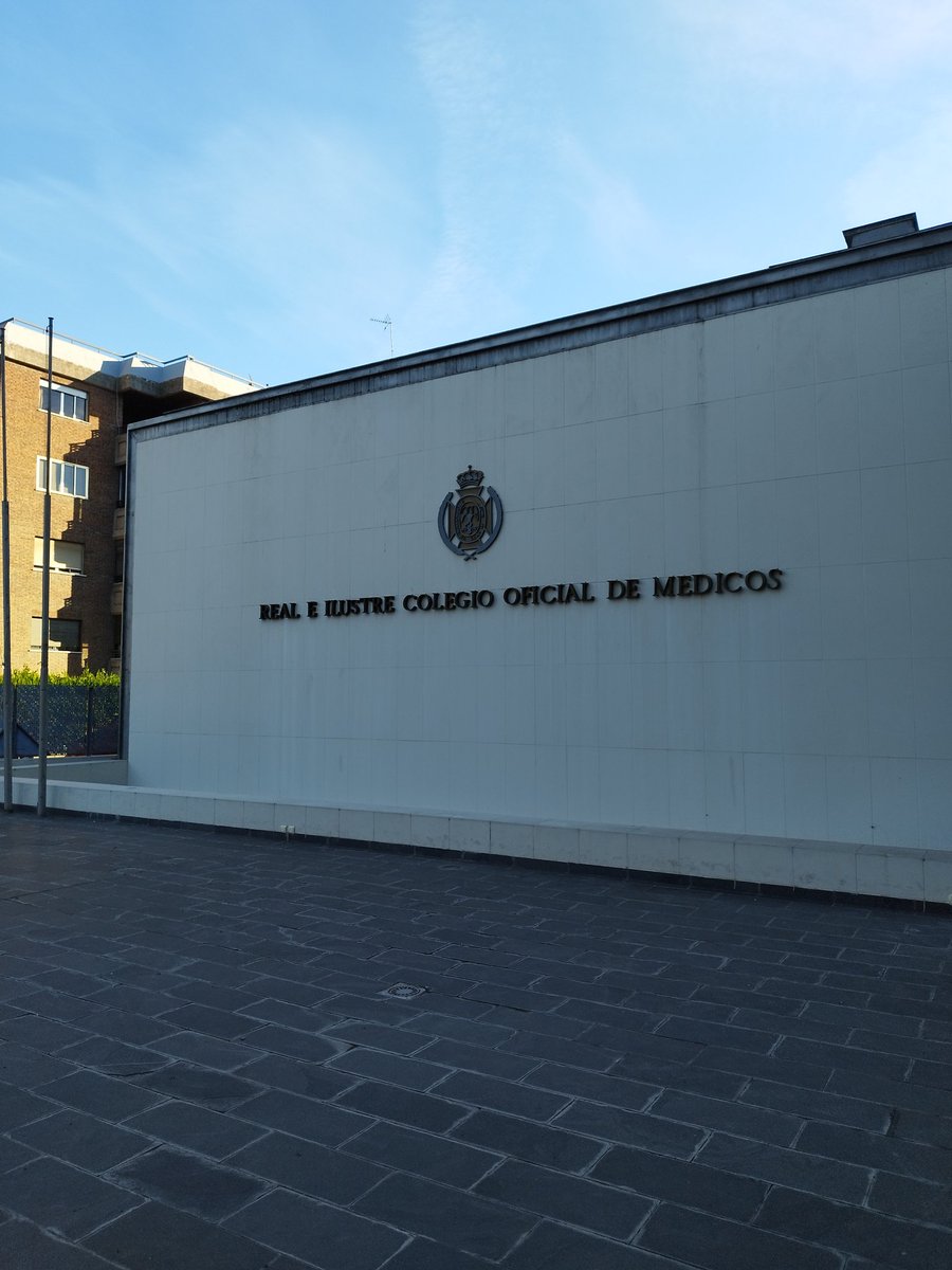 Hoy estaré aquí dando una charla sobre la relación entre espondilitis anquilosante (EA) y alimentación, en el marco del 30° aniversario de la asociación sevillana de EA