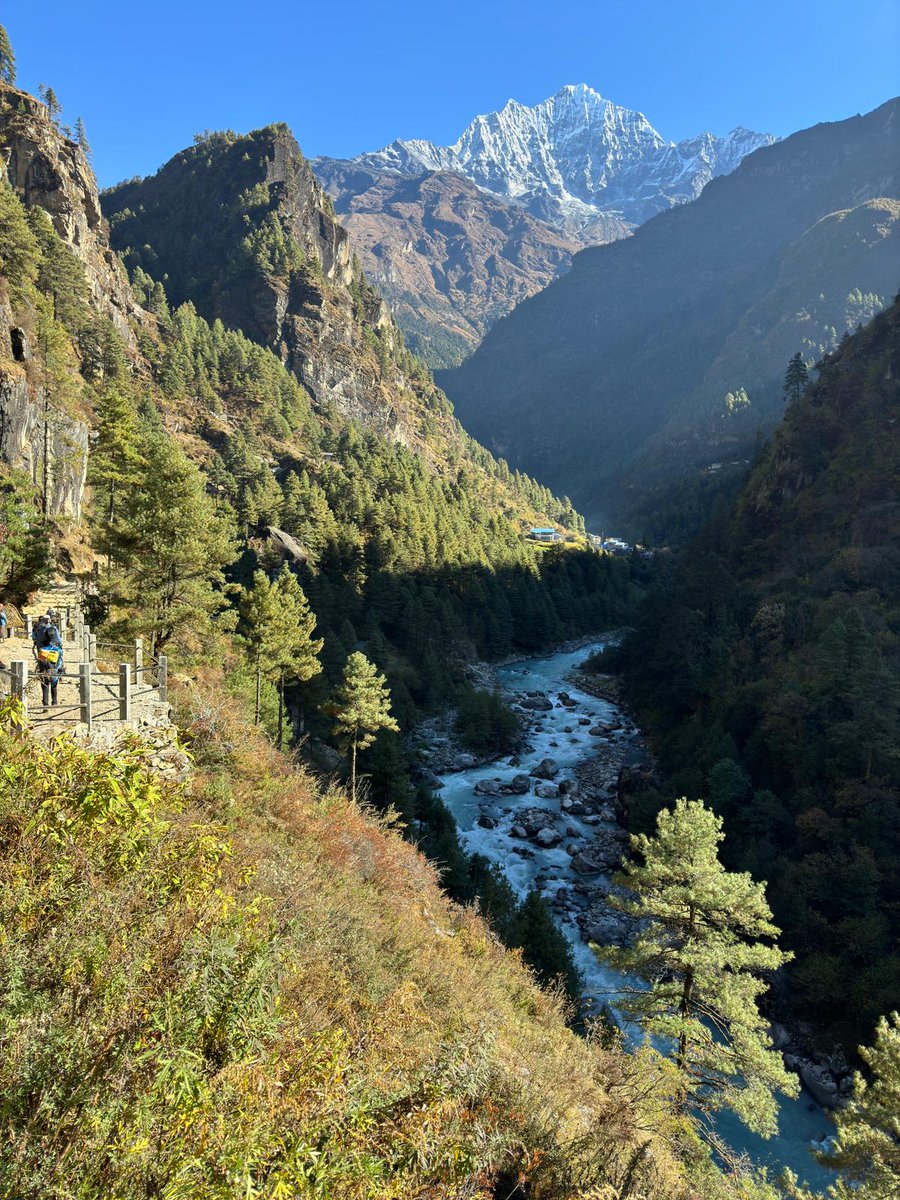 n_excursion's tweet photo. Excursion to the nature will give you immense of glory and satisfaction to the individuals. Let's hang up towards the Everest Base Camp Trek.
https://t.co/wCaBwWEcuK
https://t.co/IcNlqmsdxp...
#NatureExcursion #ebctrek2023 #everestbasecamptrek #GokyoValleyTrek #GokyoLakesTrek https://t.co/hf0hUm4EYl