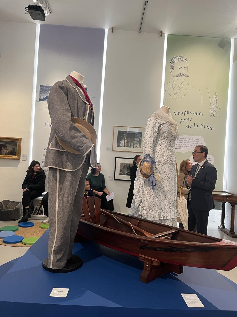 Laurence Bot tweet media