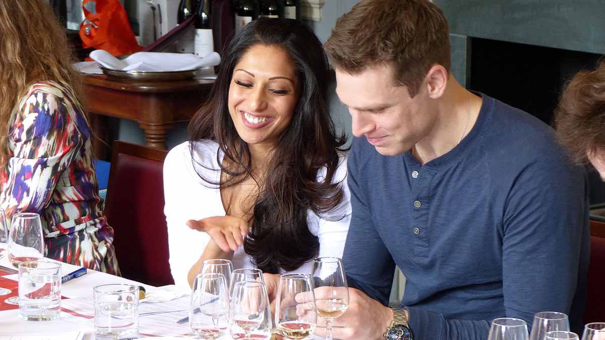 Shropswines's tweet photo. Our 6-week "World of Wine" course is a tour of the main wine-producing countries of the world.  Sampling 40 wines you will learn to "taste like a professional", read wine labels and learn the what, where, how and why of wine.  Starts on 30th January.

https://t.co/V5LgrMopo9 https://t.co/qtq0X1I9lB
