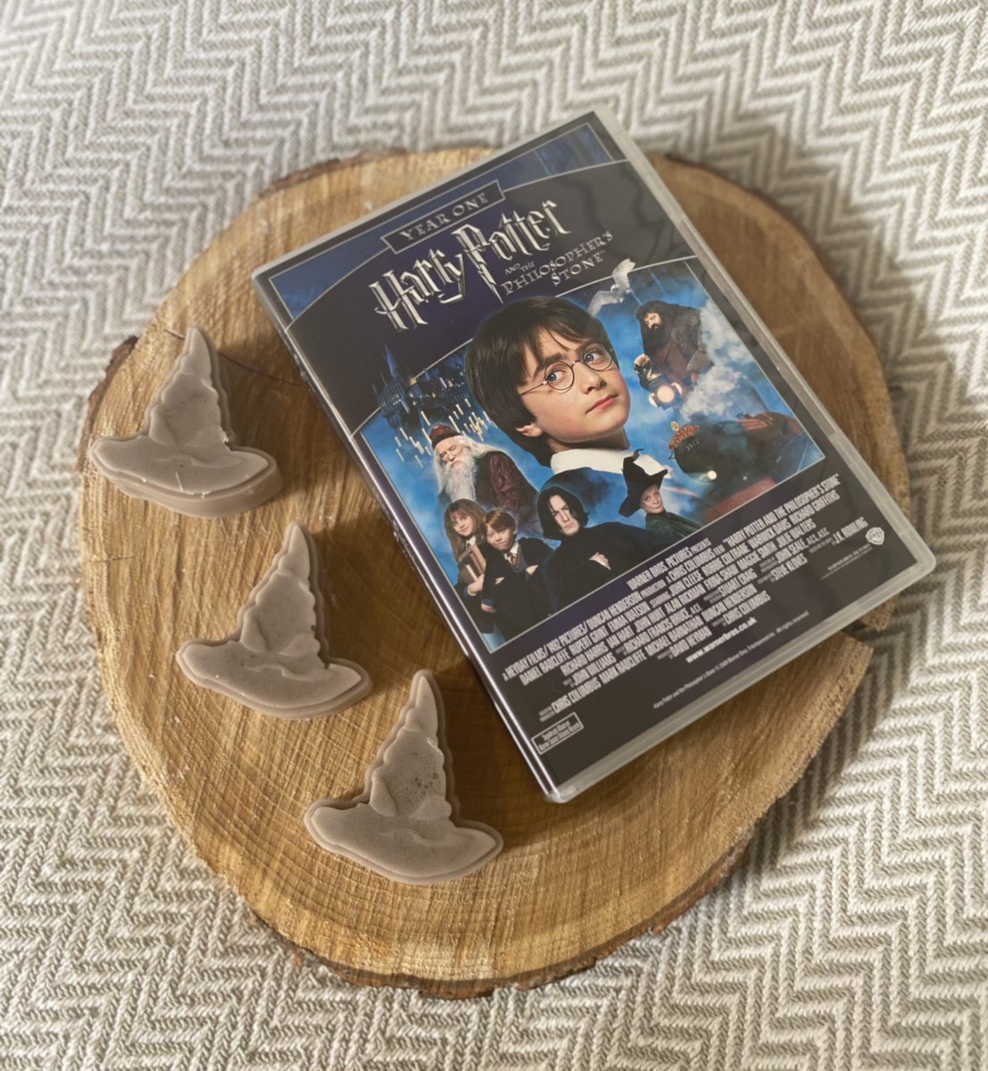 Although I’m at a huge craft fair today, my Etsy remains open for orders! 

If you’re looking to get some #Christmasgifts sorted today, why not take a look?🎄

etsy.com/uk/shop/TheFla…

#UKGiftHour #ukgiftam #shopindie