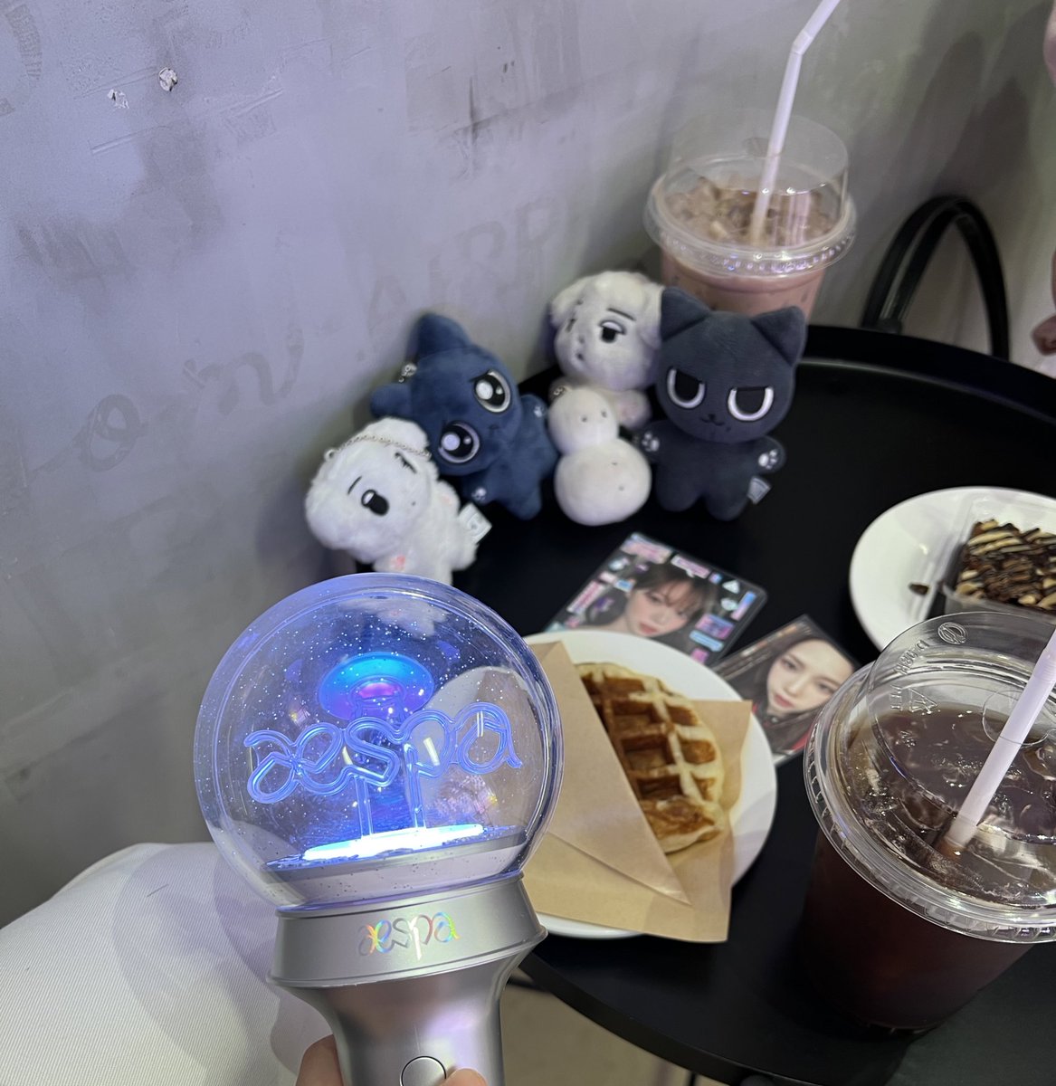 HufHipHof's tweet photo. น่ารักมั๊กกกๆๆๆ  #WelcomeToaespa_World https://t.co/xzAtJrzhRG