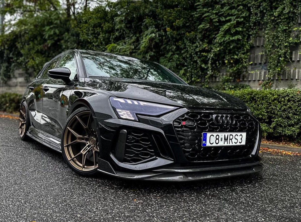 Car Pxrn tweet media