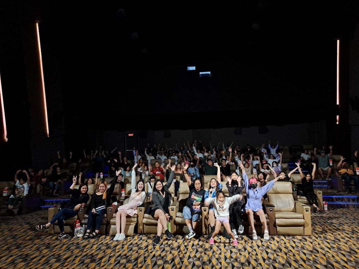 pulpstudiosph's tweet photo. Maraming Kamsami to Team MELASON Family and Selaphims forda Ma'am Chief Block Screenings! 🫰👮‍♀️ We hope uuwi kayong masaya pagkatapos manood! 🤗

Ma'am Chief: Shakedown in Seoul is now showing in cinemas nationwide! 🫡 #MaamChief https://t.co/D3FbQOP8P8