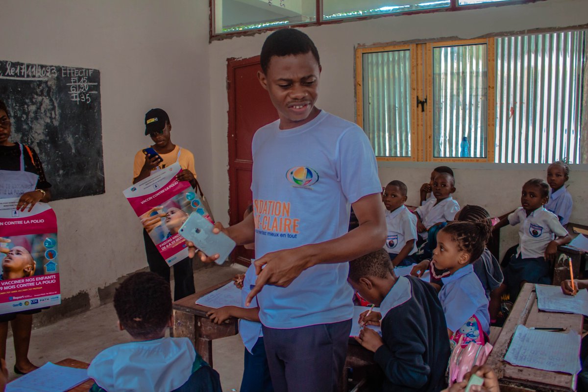 ClaireFondation's tweet photo. #WEEKEND_SHARE: Dans le cadre de la campagne Zéro polio, @ClaireFondation et @ureport_rdc sensibilisent les enfants comme atout majeur
Chaque enfant mérite de grandir en bonne santé, sans la menace de la polio. Agissons maintenant pour les protéger. #Zeropolio @Pev_rdcongo https://t.co/l65065i4LV