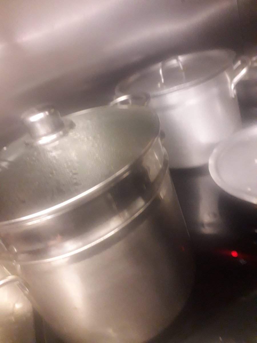 deelyscafe's tweet photo. Finally getting the Plum Puddings steaming! 🤗
#homemadeplumpudding 
#galwaycity #heregoes #irishwhiskey #galwaycafe https://t.co/RnAlzkWmrT