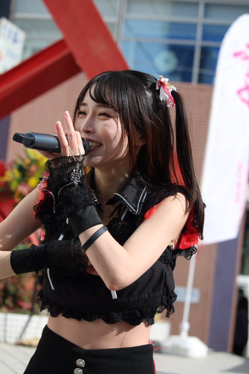 akihiro3776's tweet photo. 11/18 AH!にて、Seazon2のアイさん。たくさんの観客の中、盛り上がりました。
#アリスガーデン
#AH
#Seazon2
#アイ #アイちゃ https://t.co/Rlw0MN33KZ
