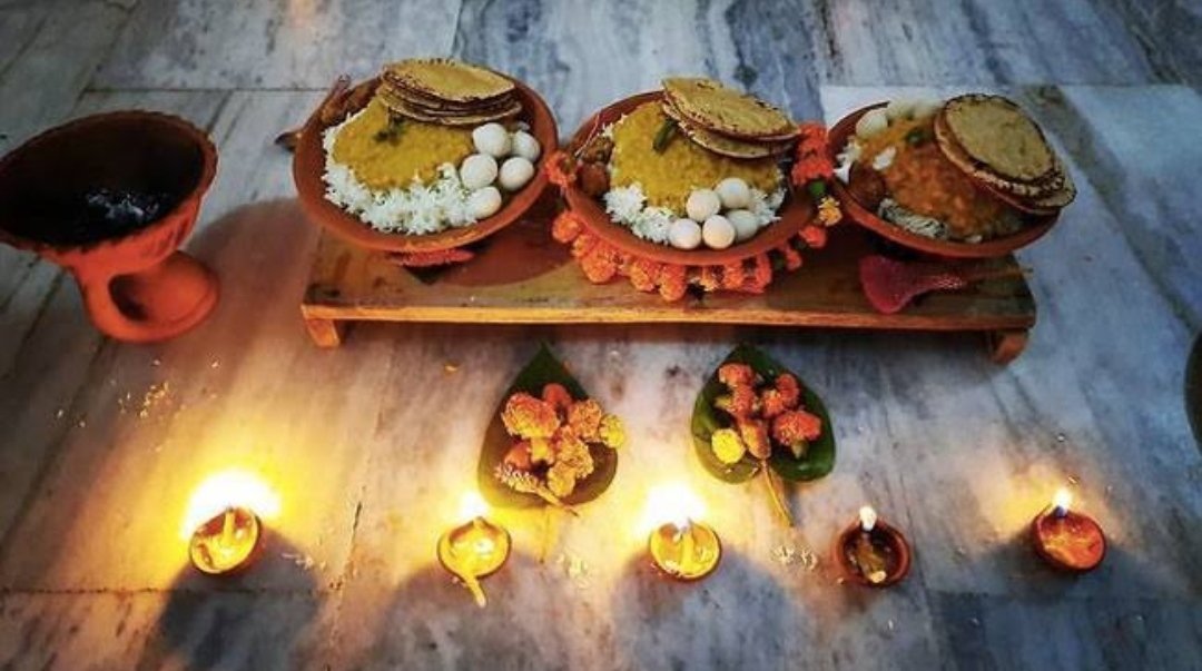 Avinash200028's tweet photo. #ChhathPuja2023

2nd Day - Kharna

Devotees continue their strict fast, which typically lasts for 36 hours without water
They prepare kheer and other traditional sweets as offerings 'prasad'

After sunset, devotees consume the prepared prasad
 Next day other rituals

#छठ_महापर्व https://t.co/t7JUAcCEBW