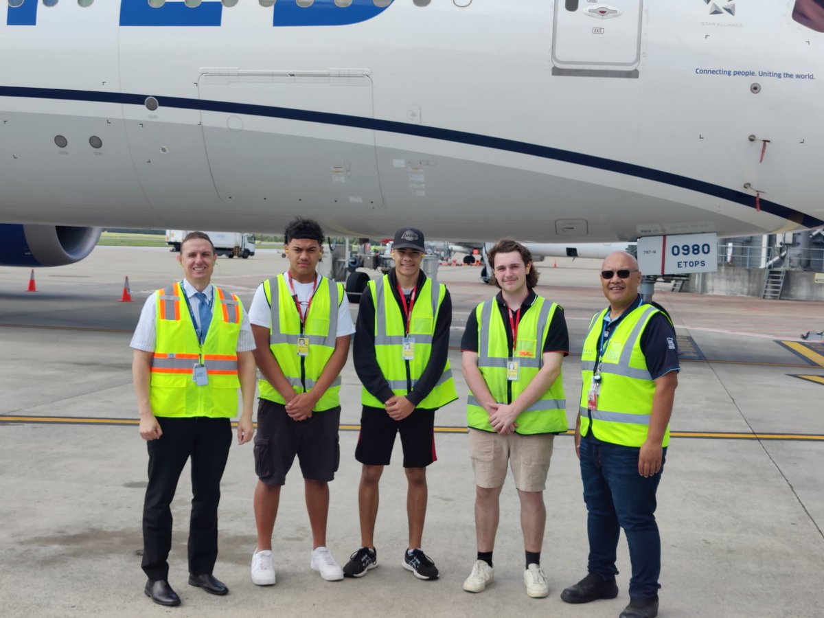 Next generation of Menzies and United employees. Great opportunity to invest back into kids from local schools and show them what the aviation industry has to offer. #beingunited