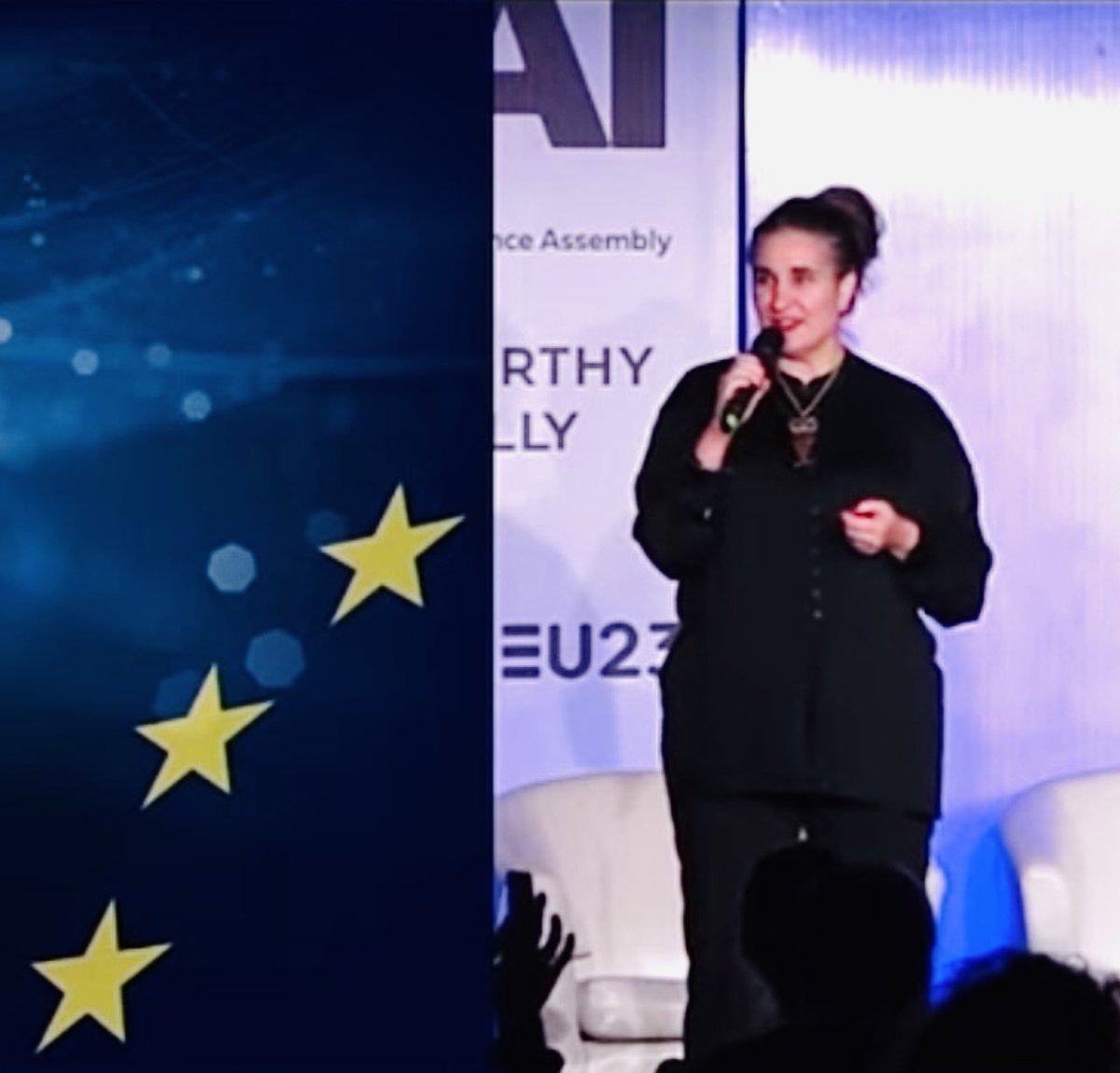 Honored to have been invited to the #aialliance by #eu and the Spanish Government - talking about art and AI & exhibiting digital artworks co-created with AI together with artist @idakvetny inMadrid. So many good talks, conversations, networks and new insights. Thank you