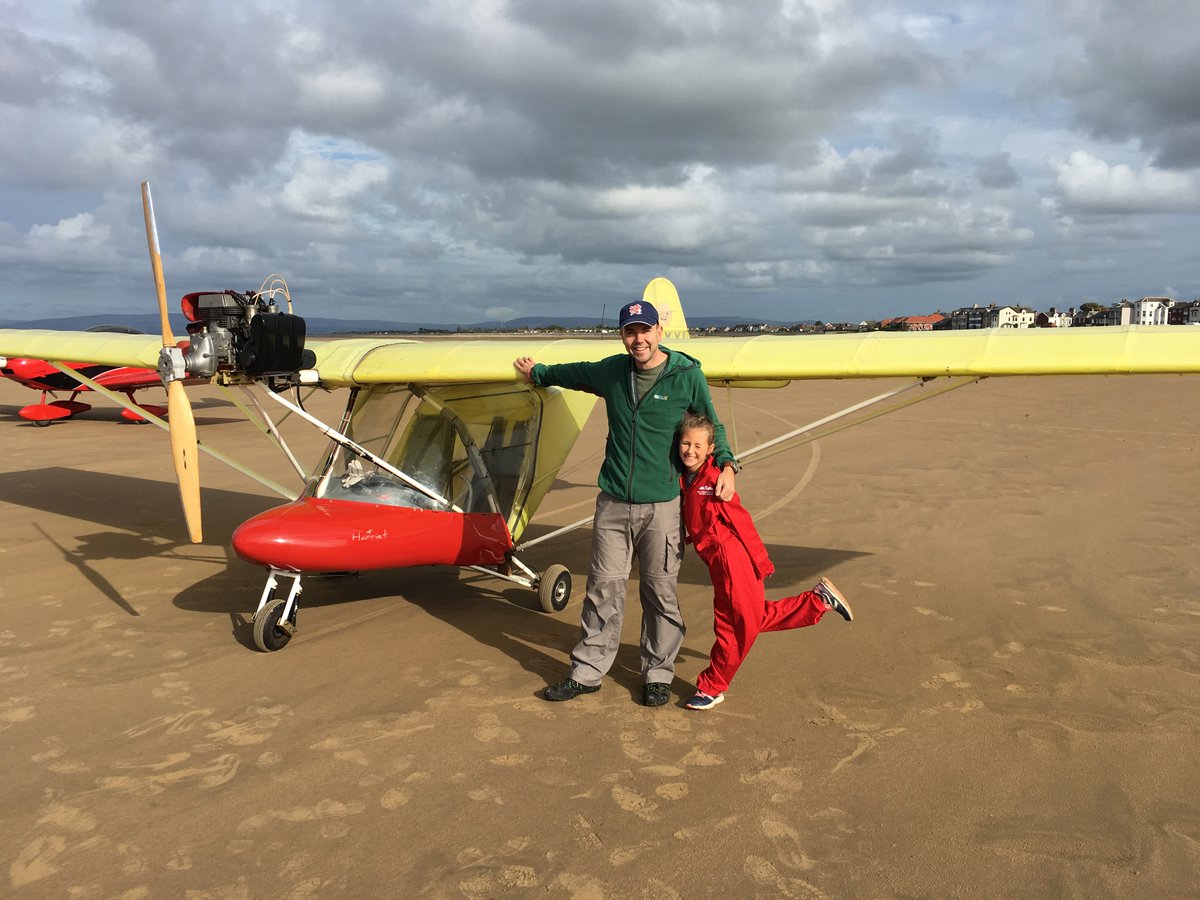 dannydenfisch's tweet image. Looking forward to the @OldhamHulme  Christmas Fair on 2nd December.

I&apos;ll have copies of Inside the Cyclone,  available for the special price of £5 and will be happy to answer any questions about being a flight instructor.

Hopefully see you there! #PilotsOfTwitter #TeamHighWing