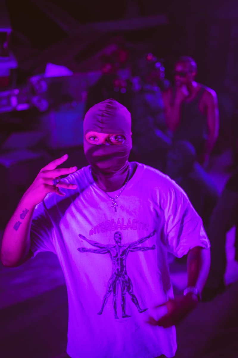 ZILLA__OAKS's tweet photo. Still Up II out now on all streaming platforms via @Boxsessions_ 
(Cover @faridworld)
.
.
.
#drill234 #nigeriandrill #nigeriandrillrappers #hiphop #abuja #abujadrill #zillaoaks #boxsessions #kinfolk #youtube #applemusic #spotify https://t.co/0SoKNAIJbN