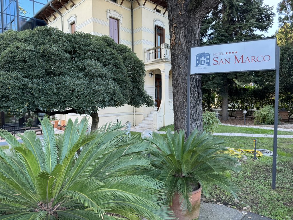 Matthias Kurz @ WordCamp Europe #WCEU25 tweet media