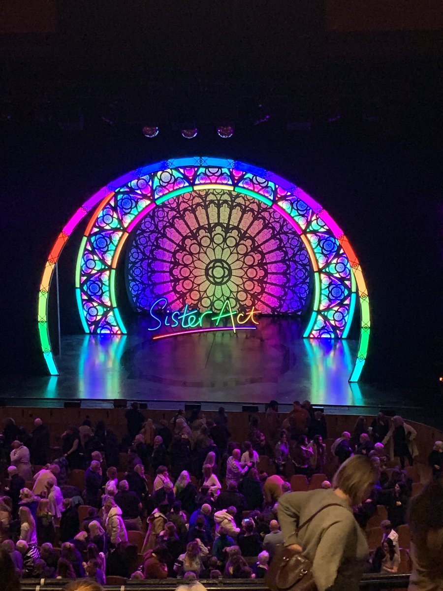 JacinboxJacky's tweet photo. #Sister Act was brilliant at Millennium Centre Cardiff https://t.co/ACPVPLSDtN