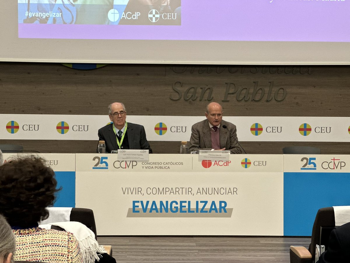 RotativoUCHCEU's tweet photo. 🚨 Arrancamos el segundo día del CCVP con la conferencia “El compromiso apostólico del laico en tiempos no clericales” impartida por el Catedrático Juan Arana Cañedo-Argüelles #somosCEU #CCVP https://t.co/2EYX4d6LeR