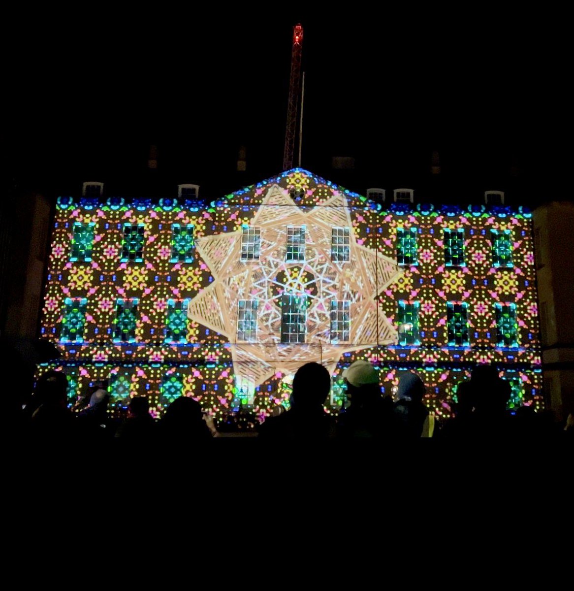 Last night’s Temenos was a mesmerizing fusion of light &amp; sound with <a href="/TORCHOxford/">TORCH Oxford</a>, a gem in #OxLightFest! 🎇 Don’t miss out on the rest of the #EverythingIsConnected season, where art, ideas, &amp; creativity intersect.

➡️ bit.ly/3EIS8gl

#oxfordis #whatson #experienceoxford