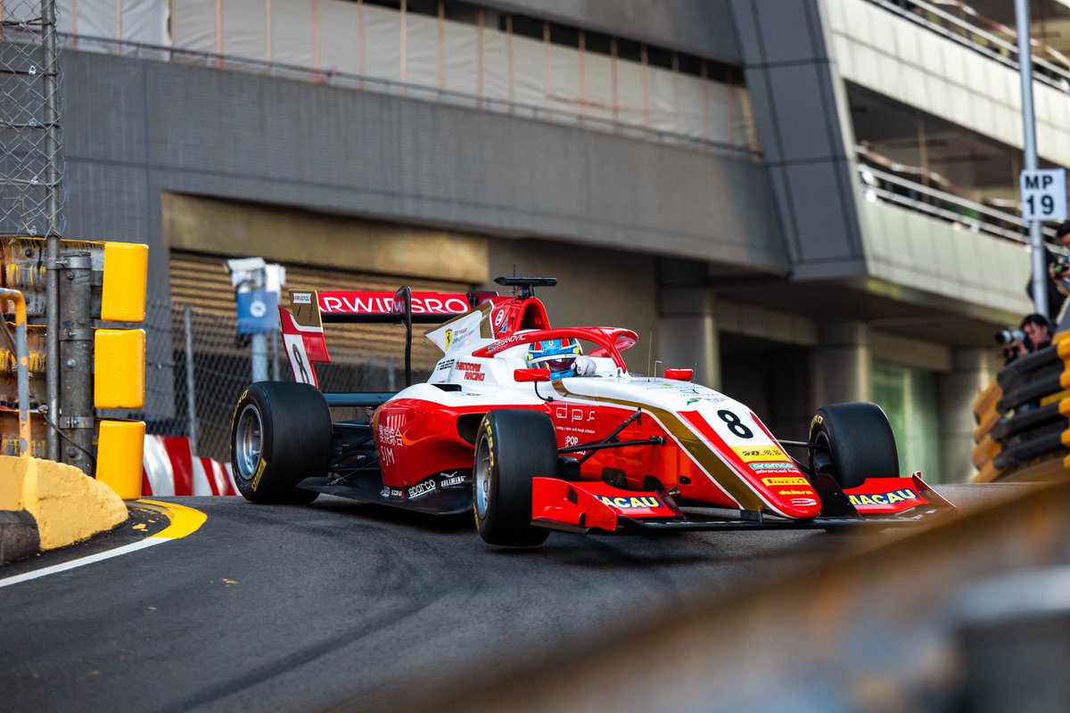Mr_FastLane's tweet photo. #SwedeCheck Dino Beganovic takes fourth in the Macau GP qualification race, sealing a slot on the second row for Sunday's main Grand Prix. Luke Browning wins.

#MacauGP https://t.co/vYhKSxhqpE