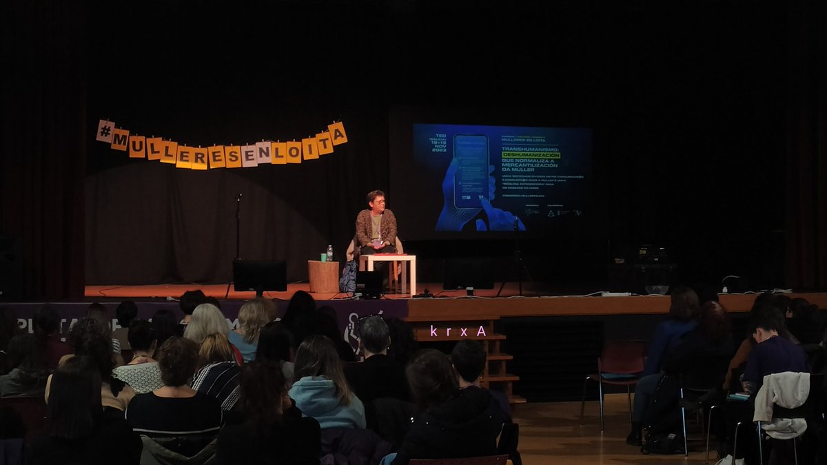 ConaRadical's tweet photo. 🟣 Cheio total no 1°Congreso Feminista "MULLERES en LOITA"
Abre as ponencias a bravA de @aliciamiyares
Cun relato  aclaratorio sobre o q é o fío condutor: "Transhumanismo, de teoría filosófica a novo paradigma social"
♀️"Hoxe quitámonos unha espininha"
#MulleresEnLoita #PFRG #RF https://t.co/IFmUa616t3