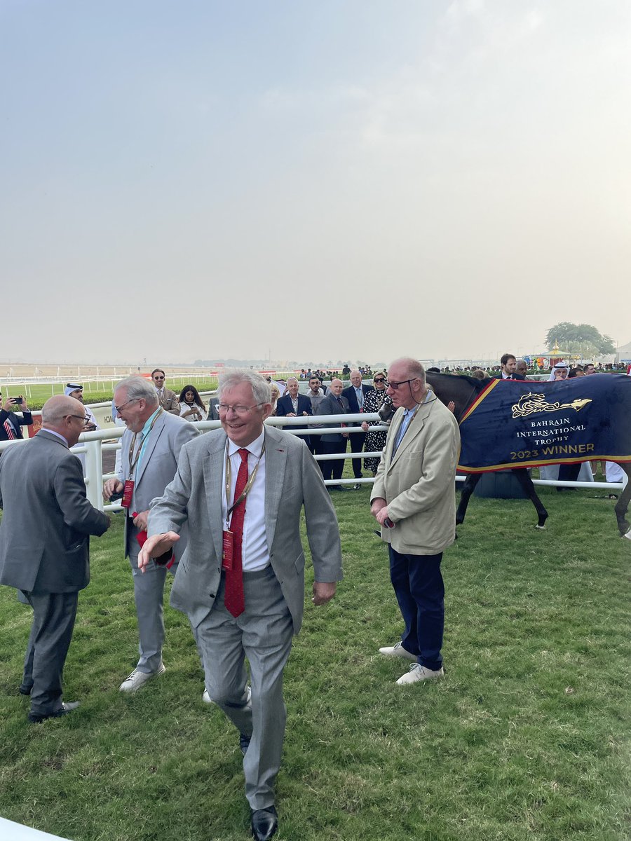 Tony_Davis_81's tweet photo. Met a Legend yesterday at the Bahrain International 🐎 & whom had a great Winner #SpiritDancer https://t.co/koW42l7bqb