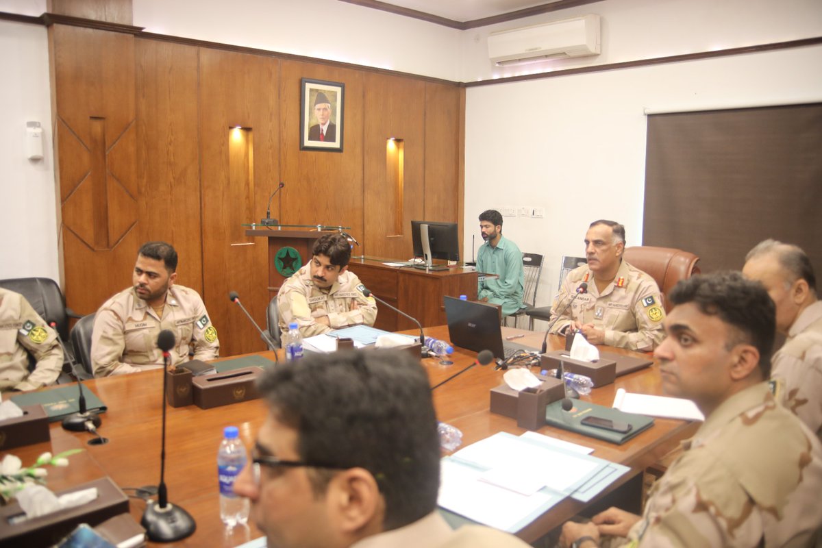 Anf Punjab RDC Brig Sikandar Hayat Choudhary chaired ANF officers conference and Reviewed the efforts against drugs abuse in Punjab.  #Weare1 #OneNation #OneDestination #DrugFreePakistan #AntiNarcoticsForce #DrugFreeYouth #savelife #ANFmission #UNODC #Punjab #PakistanZindabad