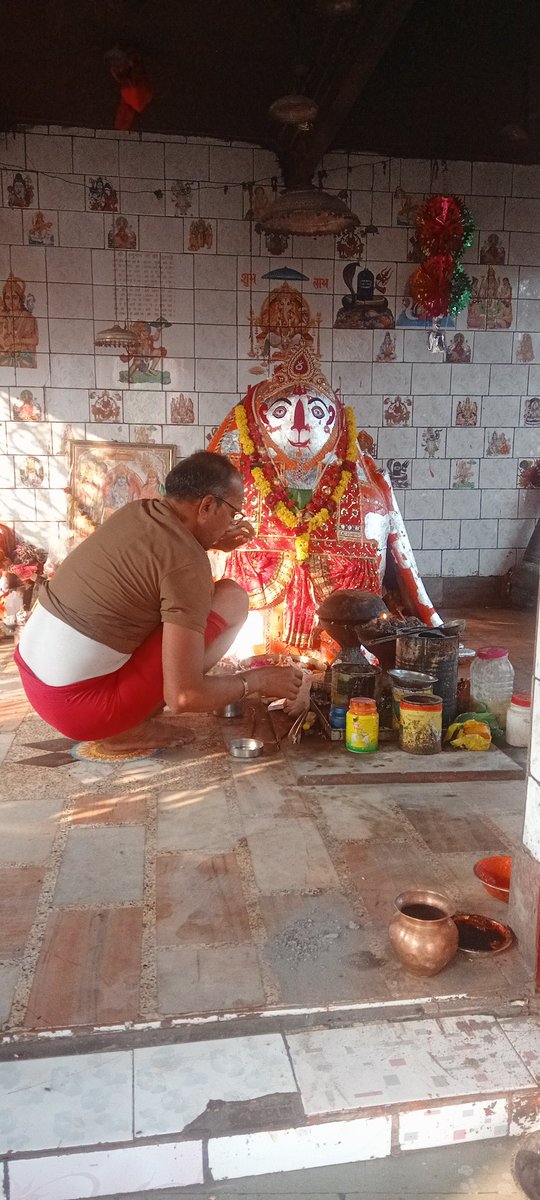 भारतीय टीम विश्व कप विजेता बने
श्री संकट मोचन हनुमान जी महाराज जी के चरणो में अर्जी लगाई @The_Real_Neha @TheBahubali_IND @thesnatan @surajsh20228786 @S05061977