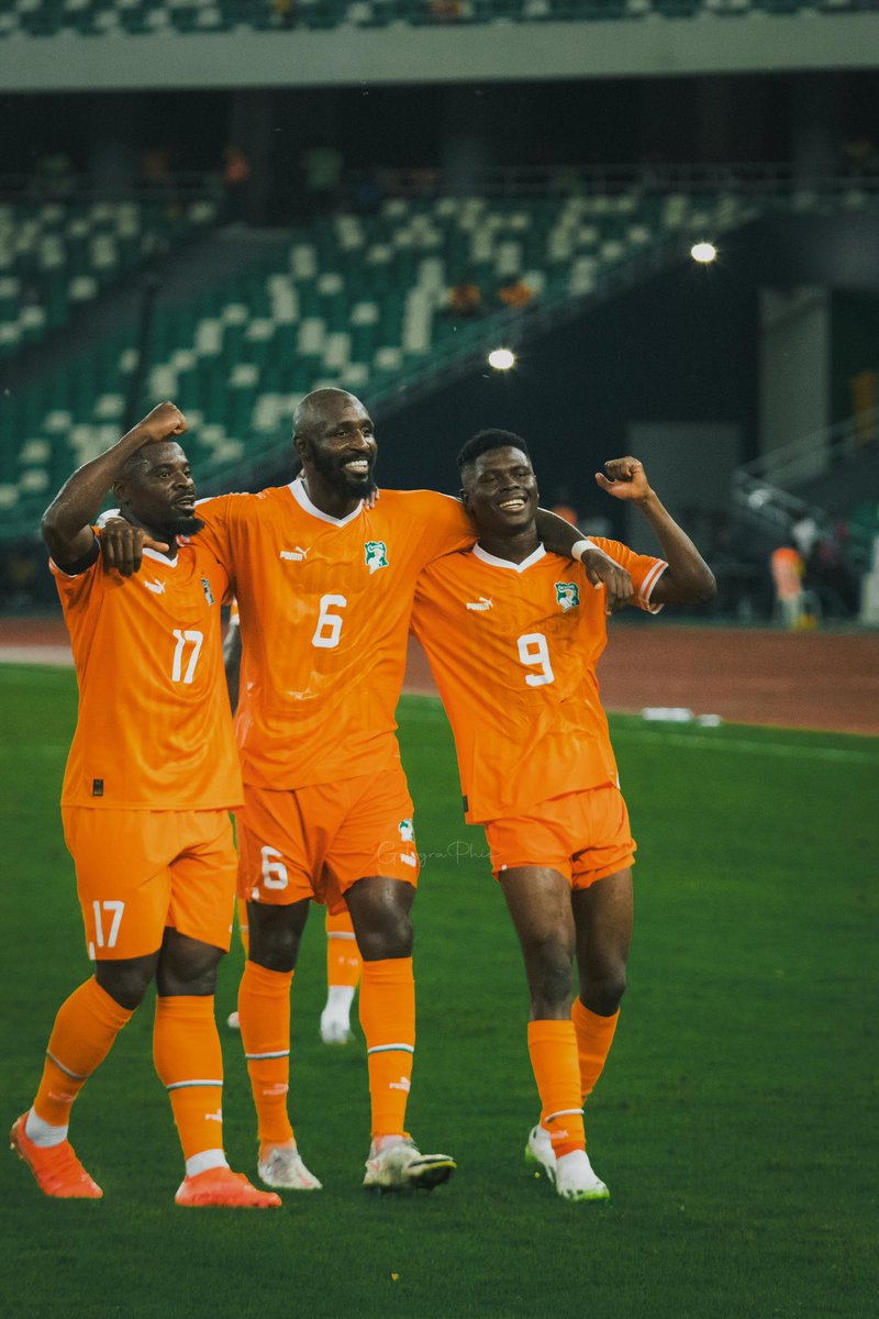 gelo_graphie's tweet photo. [MATCH DAY] • 🇨🇮 - 🇸🇨 
📍 Stade ALASSANE OUATTARA, Ebimpé 🇨🇮
•
Retour en images sur la victoire des éléphants 9-0.
~
#gelo_graphie #QualitéNetflix #Canon #canoncna #canoncnafrica #traveltheworld  #Football #Foot #Stade #CIV 
~
📸: @gelo_graphie
Copyright 2023©️

1/7 https://t.co/Y59lkkmHAY