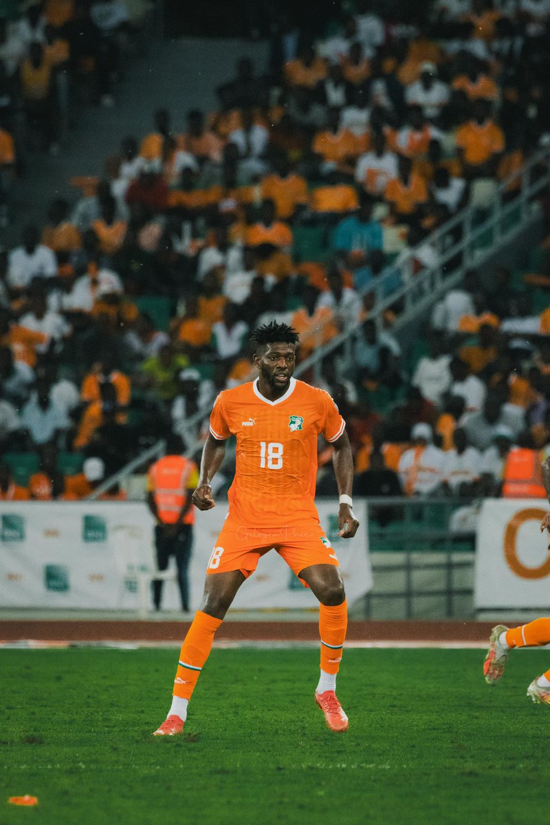 gelo_graphie's tweet photo. [MATCH DAY] • 🇨🇮 - 🇸🇨 
📍 Stade ALASSANE OUATTARA, Ebimpé 🇨🇮
•
Retour en images sur la victoire des éléphants 9-0.
~
#gelo_graphie #QualitéNetflix #Canon #canoncna #canoncnafrica #traveltheworld  #Football #Foot #Stade #CIV 
~
📸: @gelo_graphie
Copyright 2023©️

1/7 https://t.co/Y59lkkmHAY