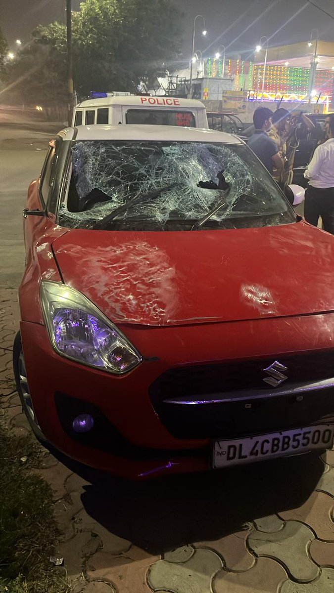 neeraj_raathi's tweet photo. @homeupgov @DCP_Noida @myogiadityanath 
नोएडा की कातिल कार, दीवाली की रात हादसा
 इसी कार से हुई टक्कर में गई घायल बुजुर्ग की जान, मगर मामले को रफा दफा करने में जुटी नोएडा पुलिस, क्यों नही दर्ज हो रहा गंभीर धाराओं में केस ताकि ये बाकी लोगो के लिए सबक हो
@themojostory @dgpup https://t.co/6XsTANtjbz