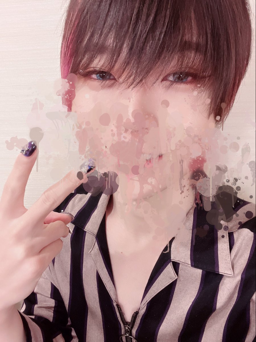 tyougakusei's tweet photo. ごめん怖い人じゃなさそうなそうな写真あったからこれだけ載せさせてください https://t.co/eQB64JagbB
