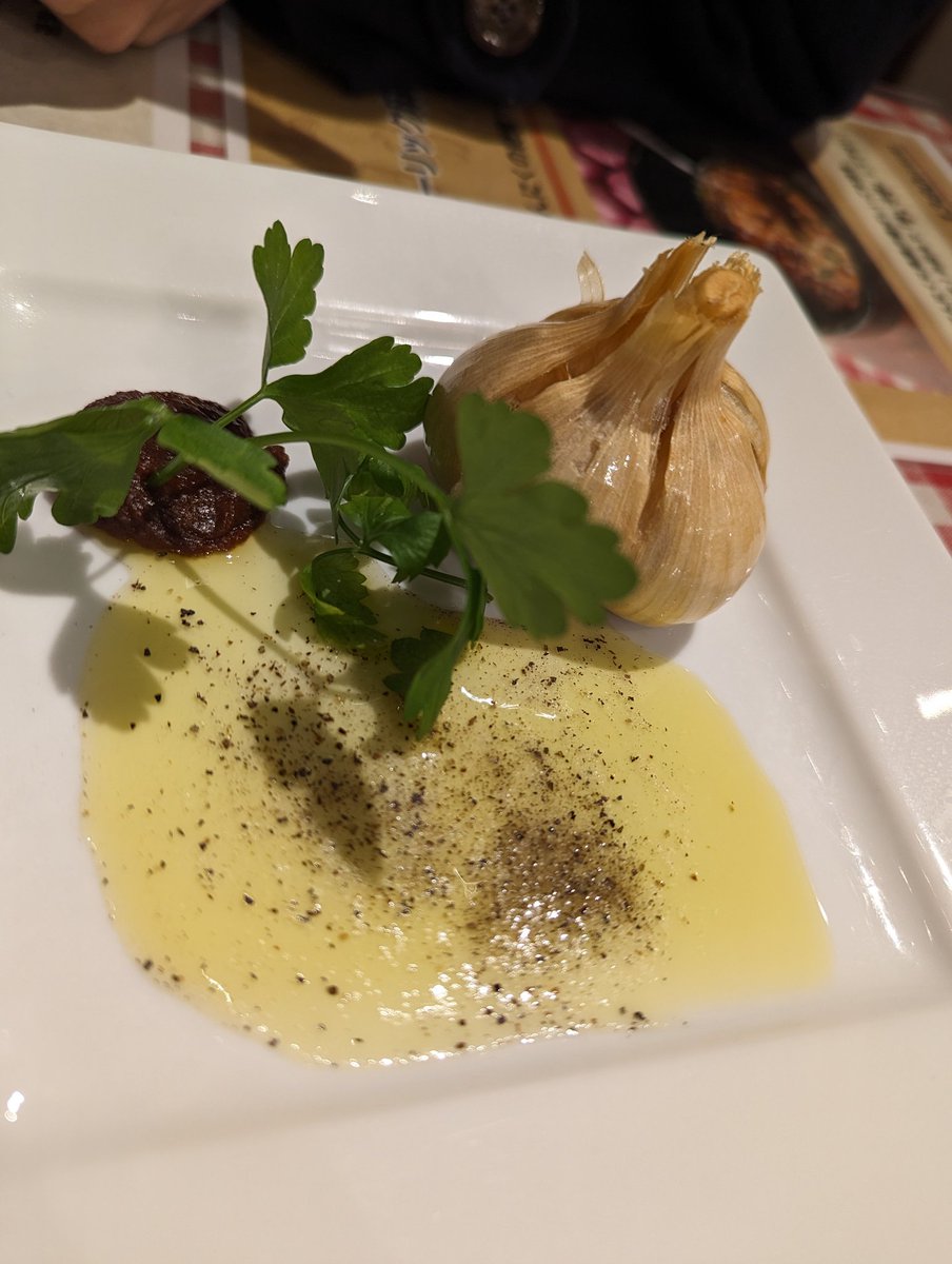nanmei0201's tweet photo. にんにく料理の店に行きました。 https://t.co/pDlqKiVwF2
