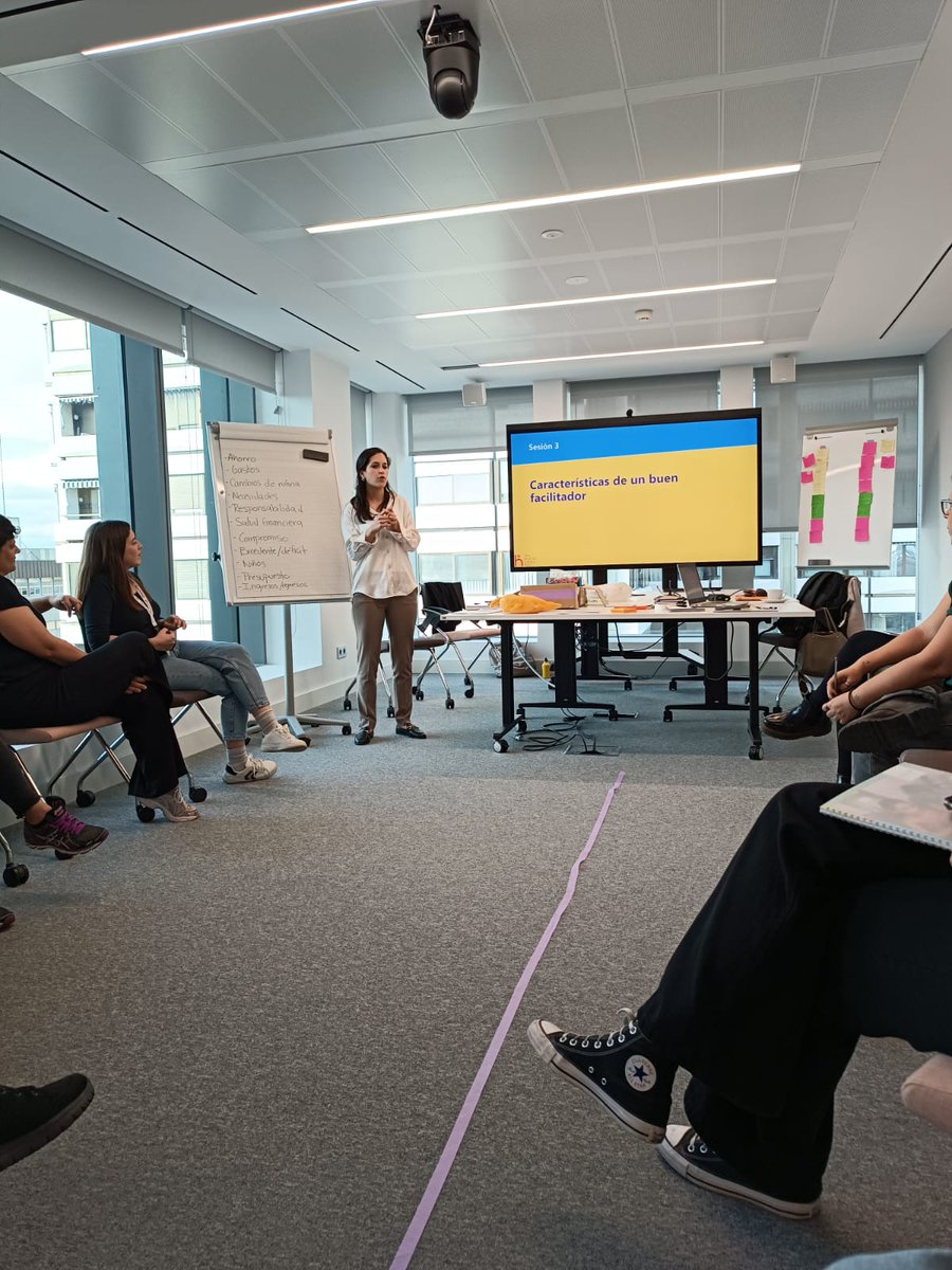 elarcanazaret's tweet photo. Esta semana el Arca pudo participar en el curso sobre salud financiera y economía organizado por @Aflatoun y @GENERALI_es
Tres días de aprendizaje junto a @fundacionBalia, @aeitaca y Hogar de Tardes Mama Margarita, para poder transmitirlo a nuestras familias de Nazaret y La Punta https://t.co/sMNIliK6is
