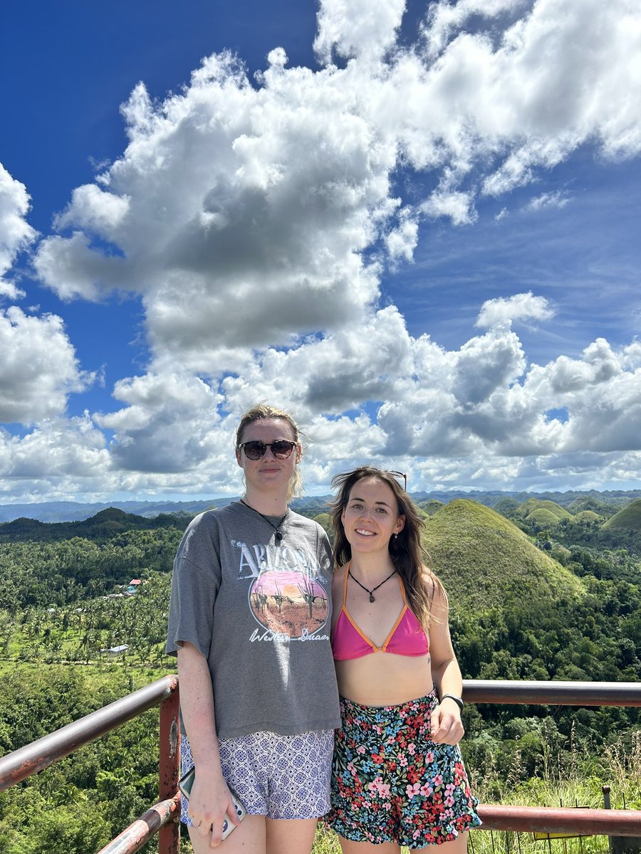 FindingRachel_'s tweet photo. I am so content in The Philippines, I am never coming home 🤩🇵🇭 https://t.co/0HsOiqB6BO