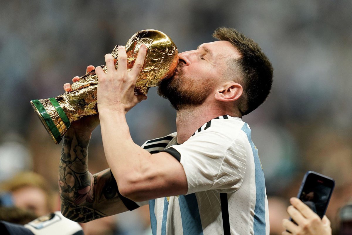 WeAreMessi's tweet photo. 11 months ago! https://t.co/pPP4OepJUg