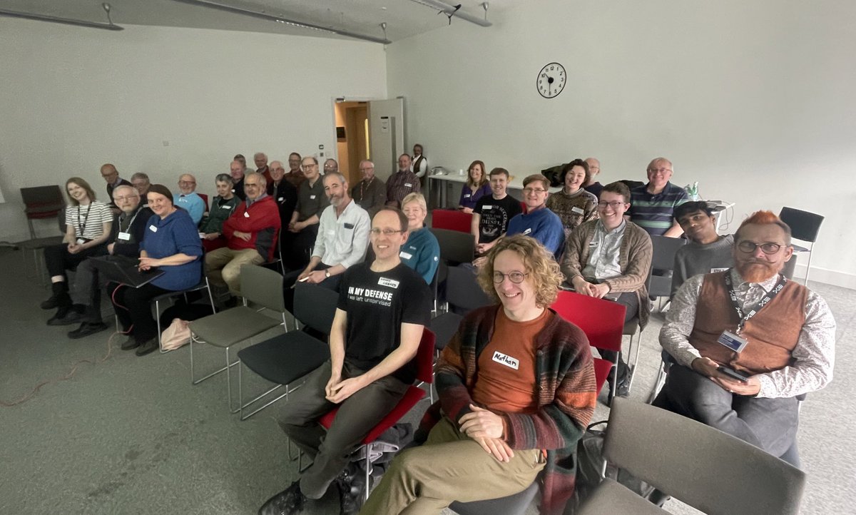 Lots of lovely Dipterists! 

Great to see so many folks in person but you can still join online - contact either z.adams@nhm.ac.uk and/or e.mcalister@nhm.ac.Uk 

#DipteristsDay2023