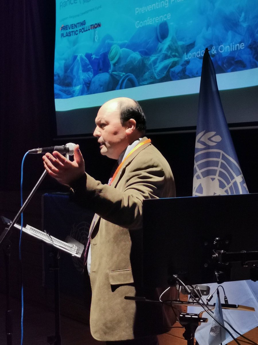 CommunityS_2021's tweet photo. We now here from our co-host Gonzalo from the United Nations Association Climate &amp; Oceans.
#OceanSymposium2023 #WaterwaysCommunity @unaclimateocean @SussexWildlife https://t.co/PeBwvuAsAN