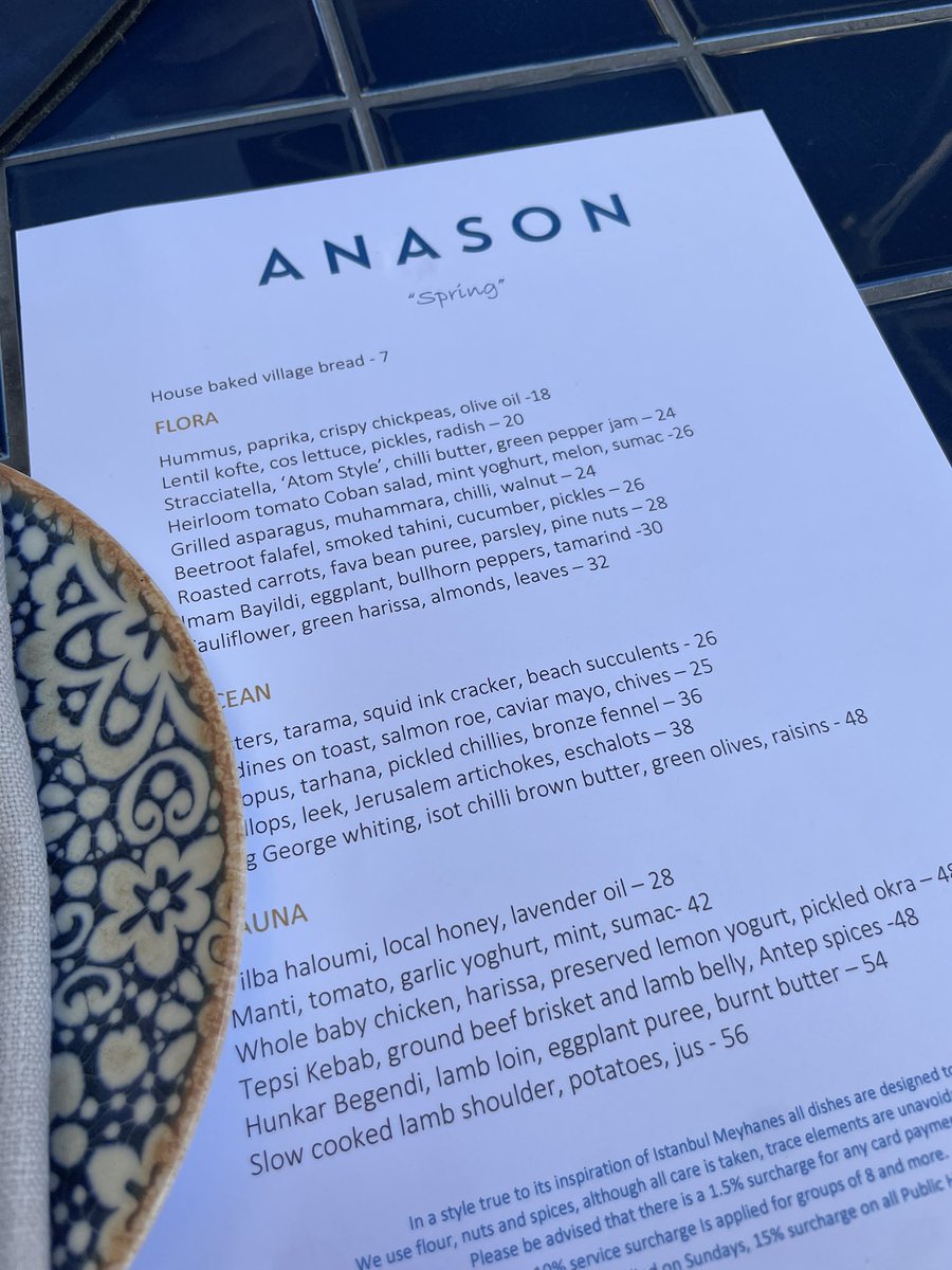 MissIgraine's tweet image. #Linner earlier today at Barangaroo. I was very excited until I realised there are only 4 scallops on the plate 🙄😂 - that's a main serving btw...