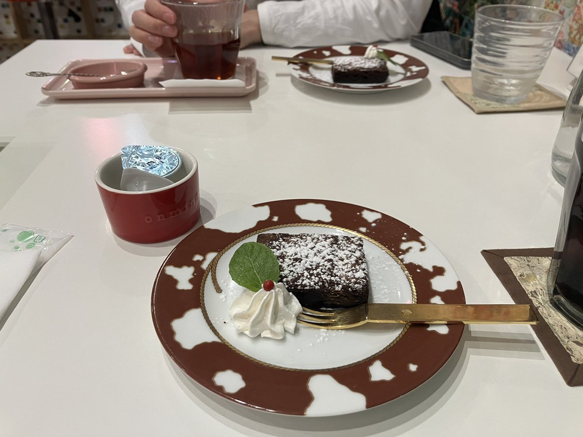 loveakita2's tweet photo. 久々の友達と、モーニングからランチのハシゴ☕️😁
居心地良過ぎてついつい長居しちゃいました💦
雑穀米が選べて、ヘルシーで美味しい😋
野菜も沢山食べられて、嬉しい☺️
お店も可愛い❤️
トイレまで可愛いかった❤️❤️
サービスのアイスも頂き、ハッピー😍
#パッチワークカフェ
#PatchworkCafe https://t.co/FU2eQjO3Uq